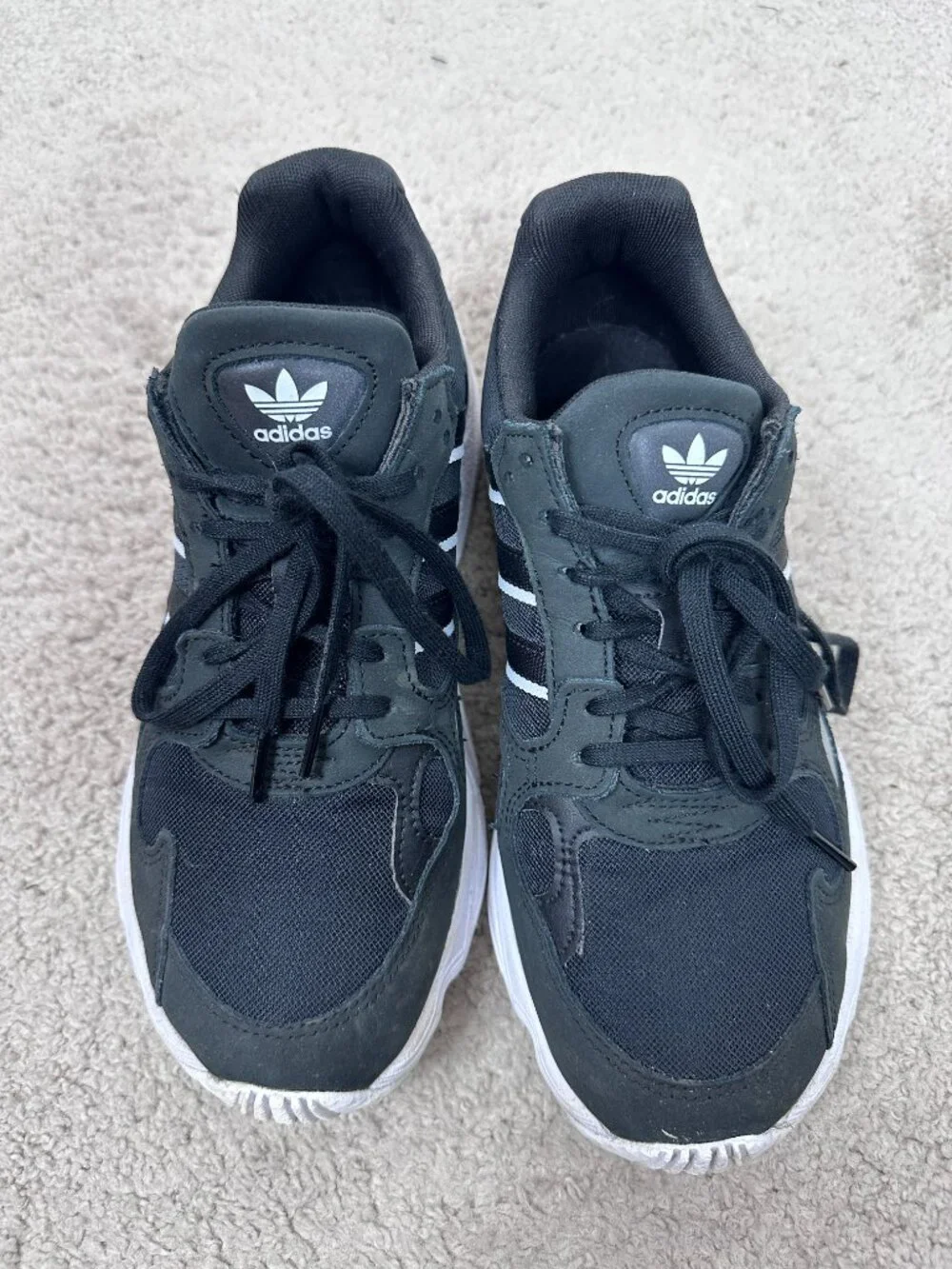 Adidas Falcon Sneakers Running Athletic Shoes Womens Size 7 - Worn 2-3 Times